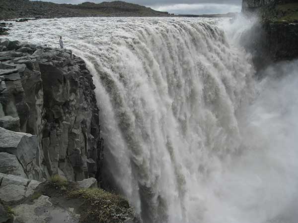 DETTIFOSS-WATERFALL-iceland