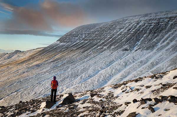 HIKING-AT-MOUNT-ESJA-iceland