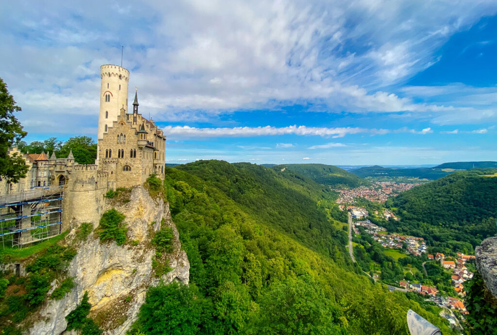 LICHTENSTEIN-CASTLE,-BADEN-WÜRTTEMBERG