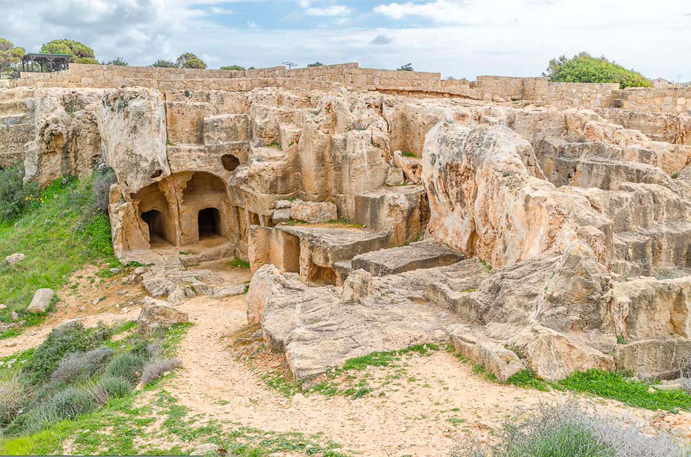 Гробницы королей