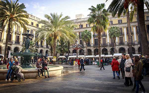 PLAÇA_REIAL_SPAIN