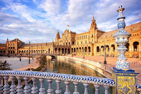 PLAZA_DE_ESPANA,_SPAIN