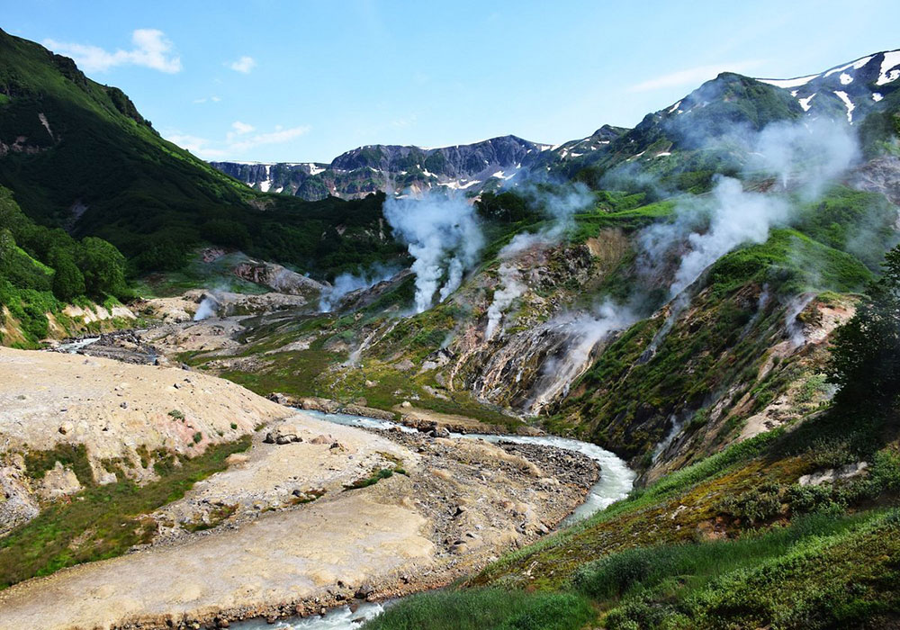 VALLEY-OF-GEYSERS,KAMCHATKA-PENINSULA-RUSSIA