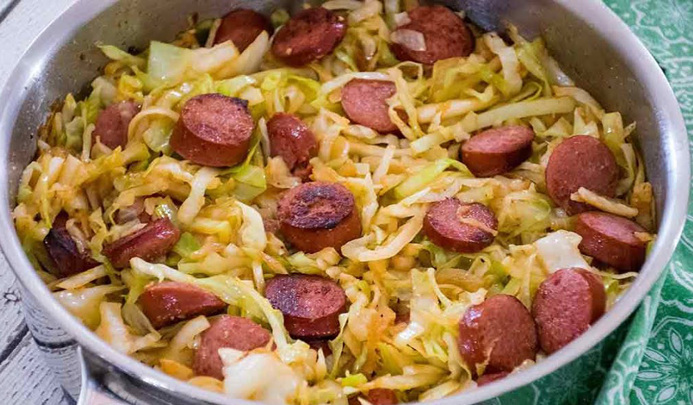 Kielbasa-Cabbage-Skillet-poland-recipe